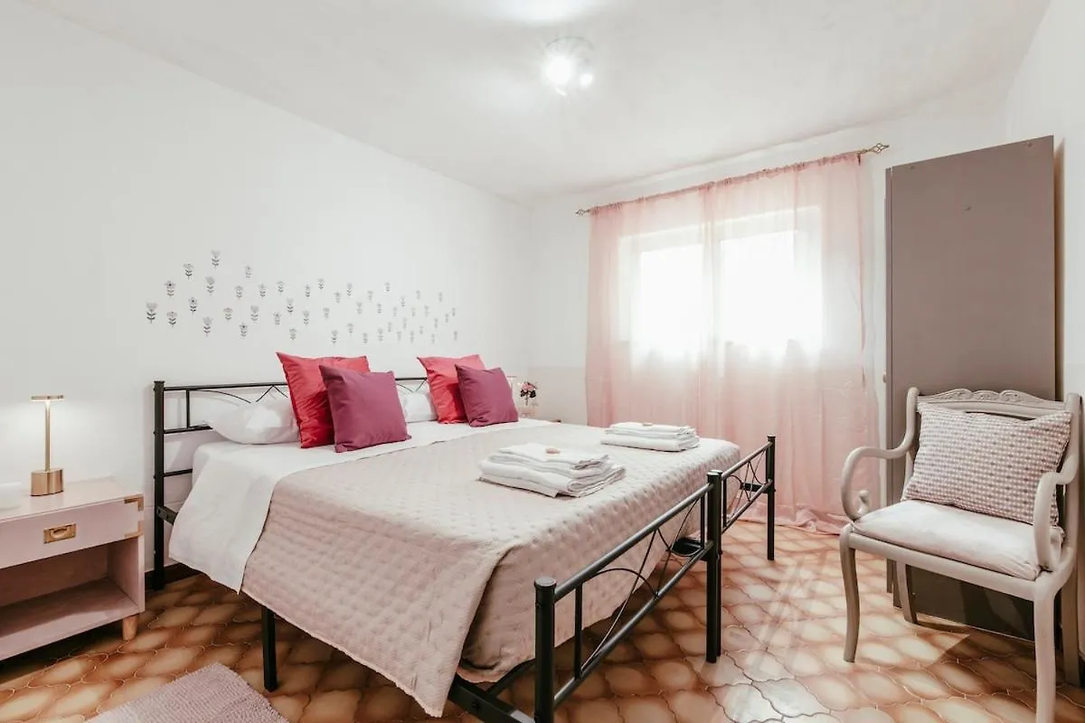 Nuccia'S Home Vacanze In Natura Ficarazzi